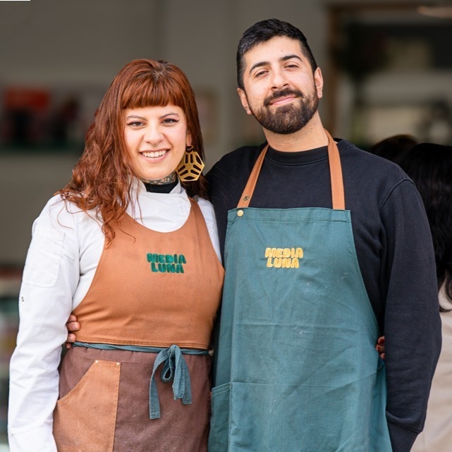 MEDIALUNA VALPO: LA CAFETERÍA PORTEÑA CIENTO POR CIENTO VEGANA CON SABOR CONSCIENTE, INCLUSIVO Y DELICIOSO