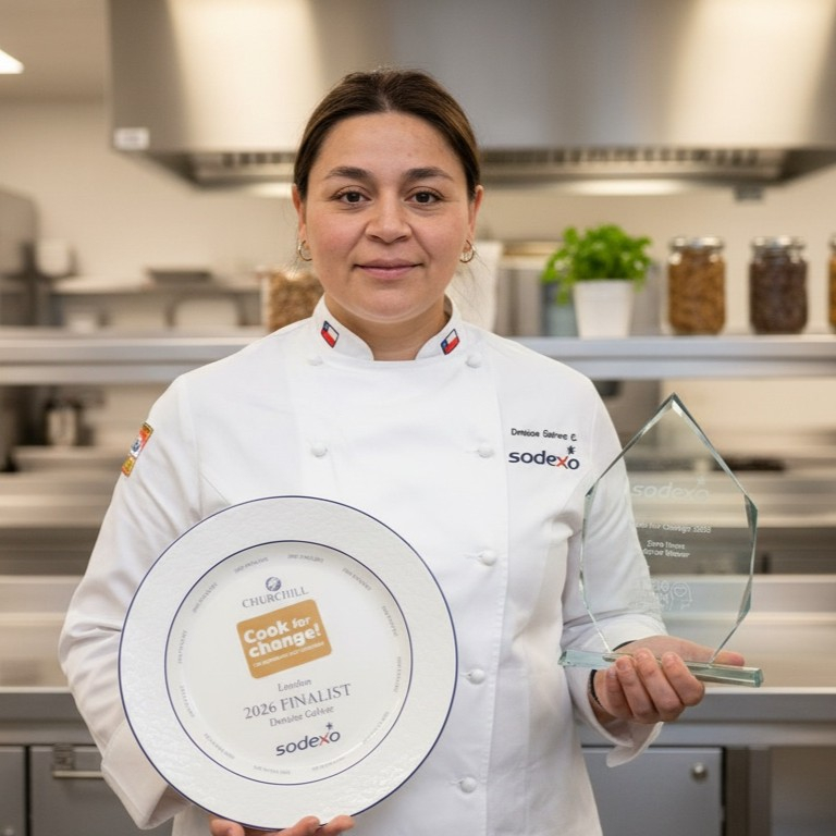 CHEF CHILENA DENISSE GÁLVEZ DESTACA CON PLATO DE COCHAYUYO EN COMPETENCIA GASTRONÓMICA EN LONDRES