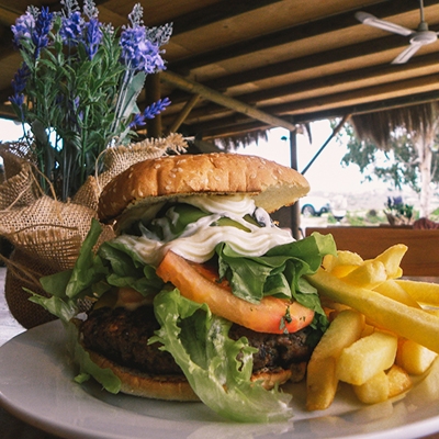 RESTAURANT VELERO GOLF: GASTRONOMÍA COMME IL FAUT EN TONGOY