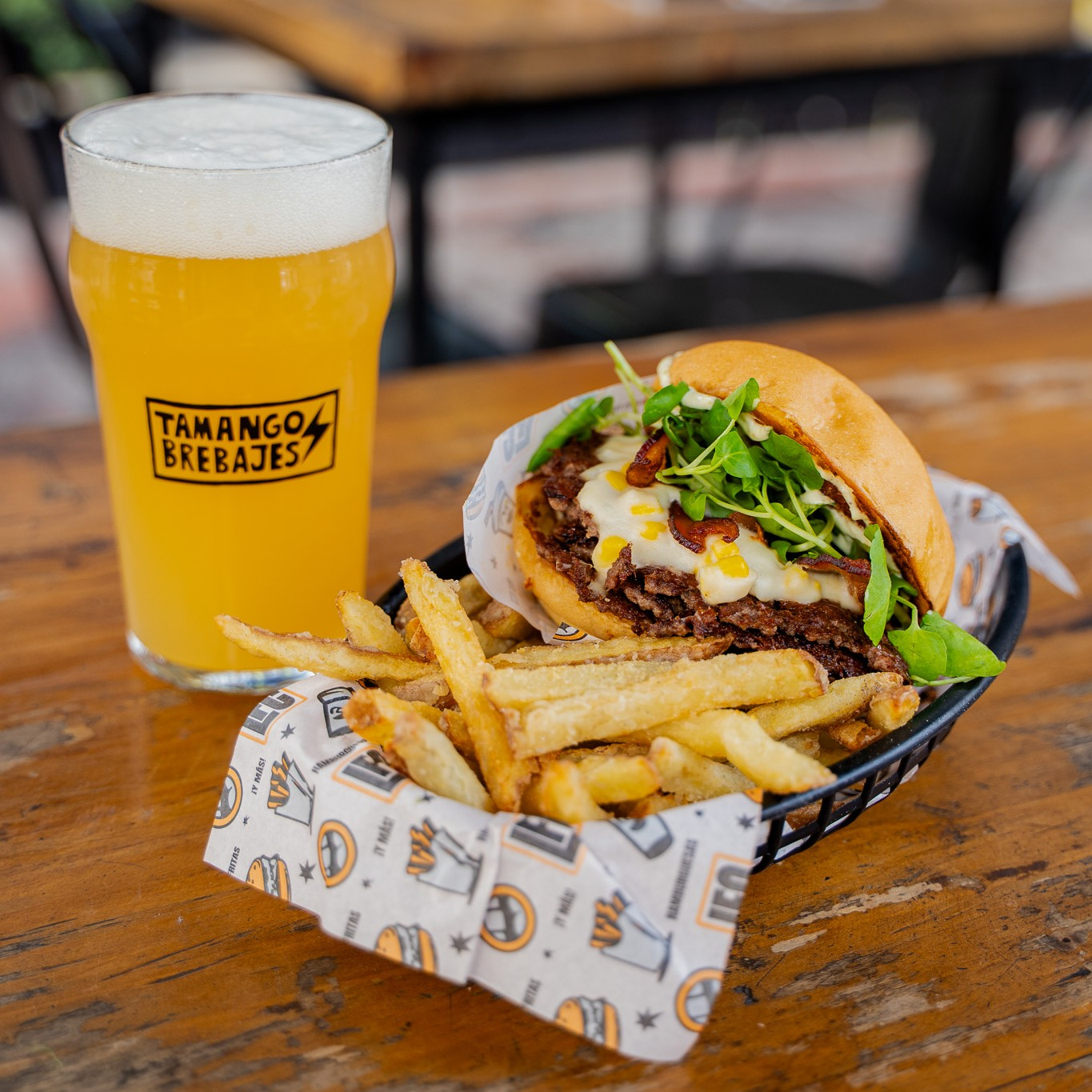 LA FUENTE CARRERA CONSOLIDA SU PROPUESTA DE SMASH BURGERS JUNTO A IMPORTANTES MARCAS DEL RUBRO GASTRONÓMICO