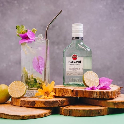COURIER LA COCTELERA ESTRENA CATEGORÍA DE ACCESORIOS PARA BAR Y  PRESENTA NUEVOS BOX PARA REGALAR Y DISFRUTAR