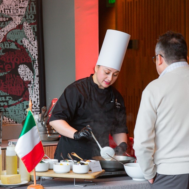 PASTA E BASTA PRESENTA PASTA VIVA: GASTRONOMÍA ITALIANA QUE SE COCINA DEL CORAZÓN A LA MESA