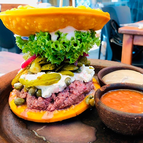CONOCE CHILE A TRAVÉS DE LA YUNTA, UN RESTAURANT DE SÁNDWICHES GOURMET EN MANUEL MONTT