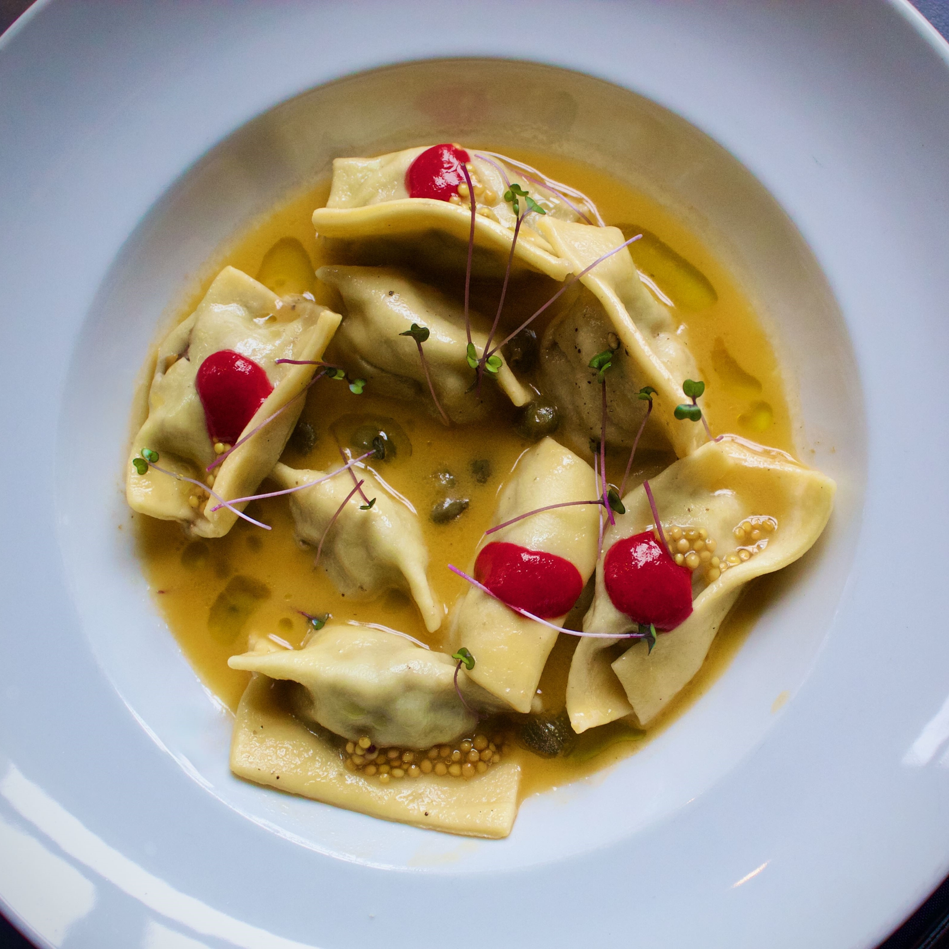 EMPORIO ECHAURREN: EL CLÁSICO PORTEÑO QUE DESLUMBRA CON SUS PASTAS Y PIZZAS ITALIANAS